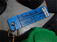 Zum Sachkundenachweis gehört auch die Atemschutzüberwachung und das Ausfüllen der Plaketten.